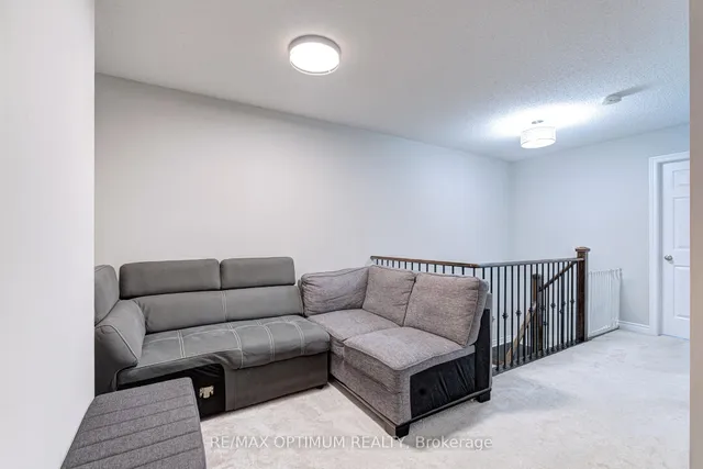 31 Keywood St, Ajax 4