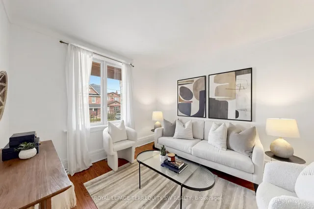 105 Barker Ave, Toronto 3