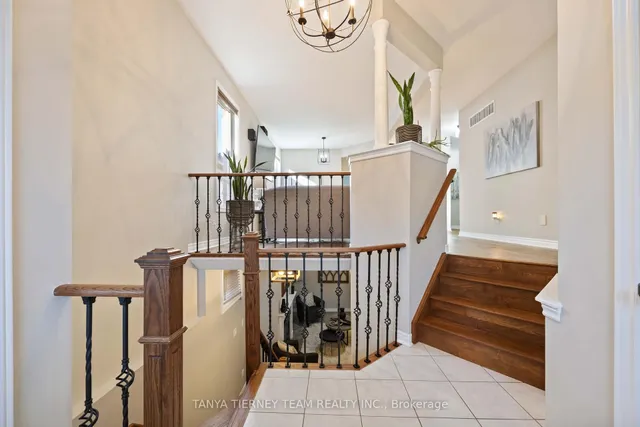 16 Cody Ave, Whitby 5