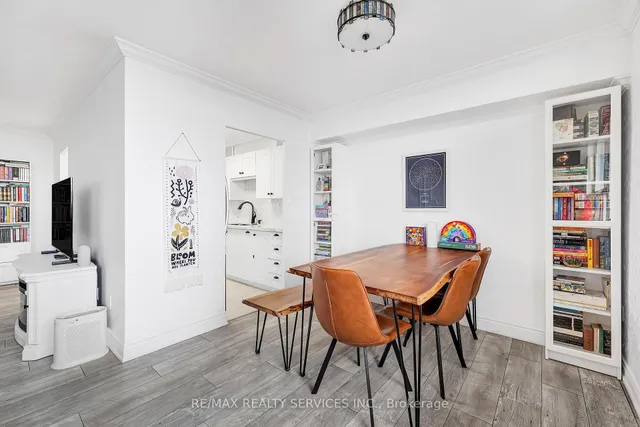 180 Markham Rd #1701, Toronto 4