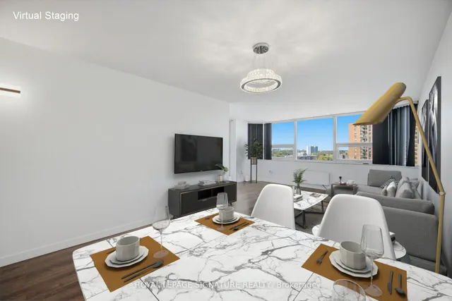 121 Ling Rd #1204, Toronto 5