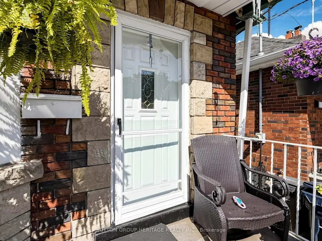 248 Westwood Ave, Toronto 4