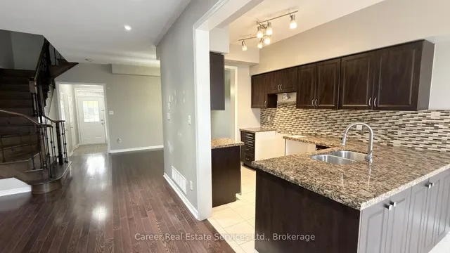 123 Silverwood Circ, Ajax 4