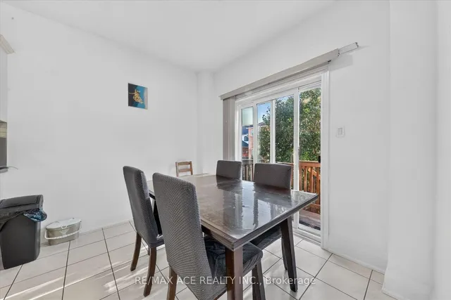 1446 Sandhurst Cres, Pickering 5