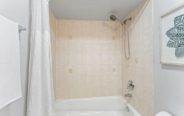 137 Mike Myers Dr, Toronto 5