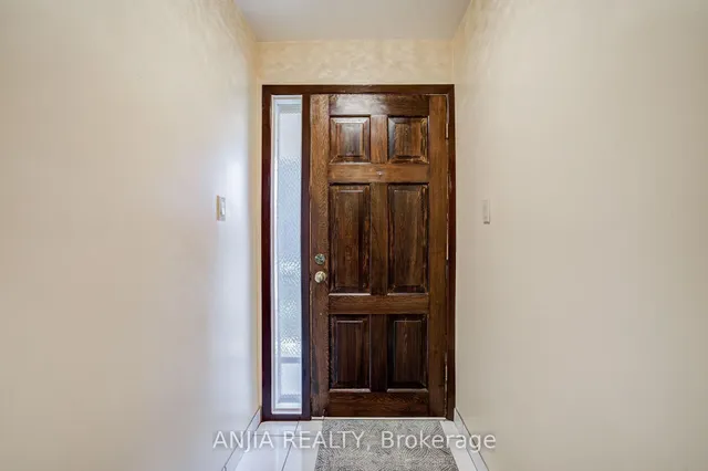 5 Brantford Dr, Toronto 3