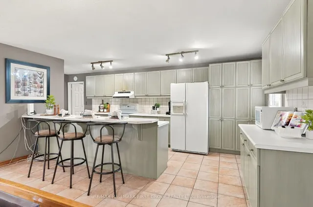 4 Mcnamara Crt, Ajax 3