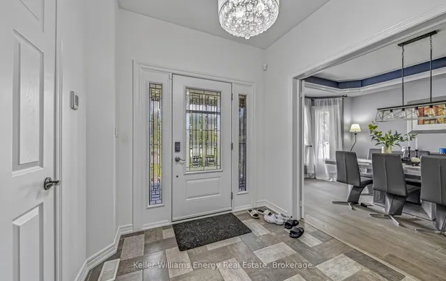 221 Conestoga Crt, Oshawa 2