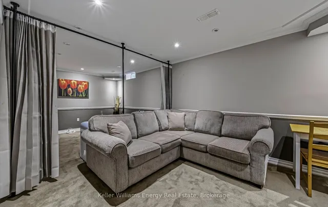 221 Conestoga Crt, Oshawa 3