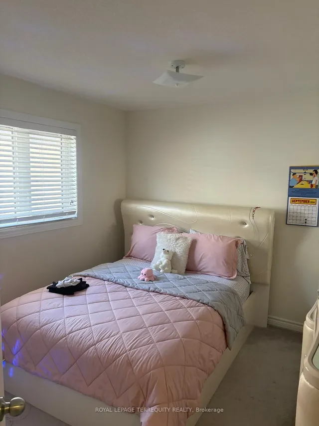 1101 Skyridge Blvd, Pickering 5