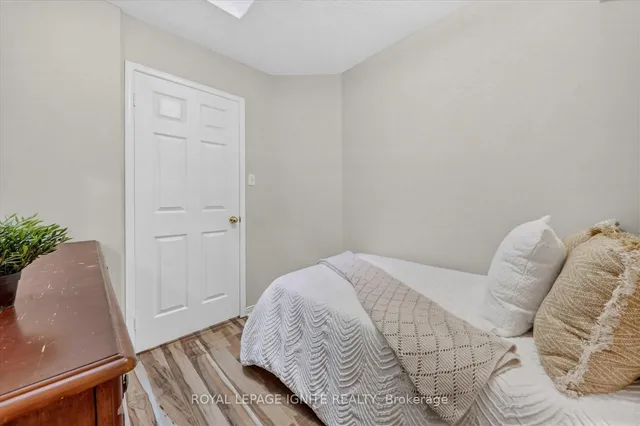 42 Pinery Tr #29, Toronto 2