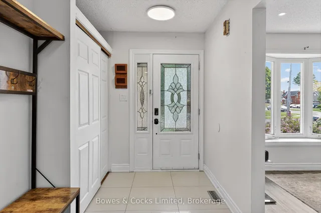 4 Claret Rd, Clarington 3