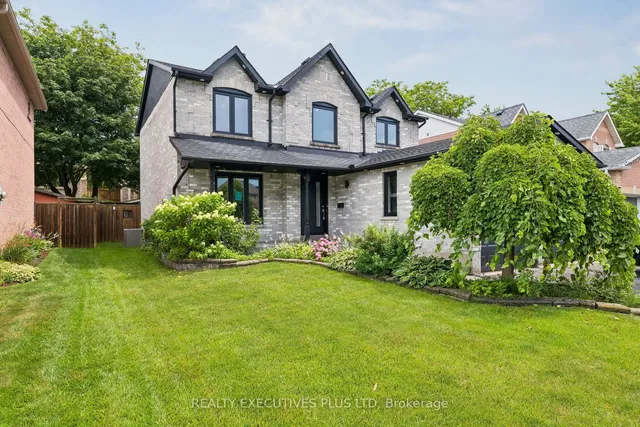 693 Barnes Cres, Oshawa 3