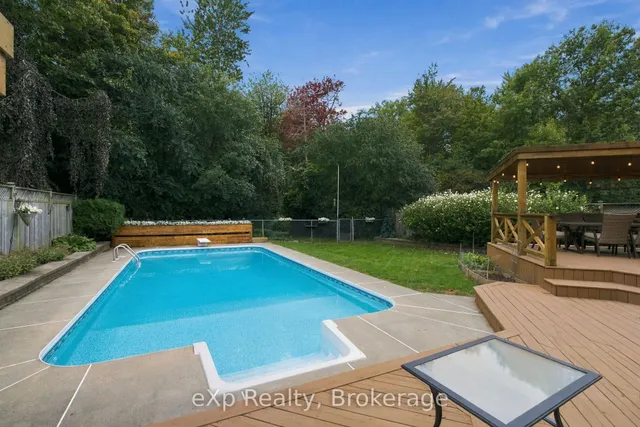 237 Lake Driveway, Ajax 3