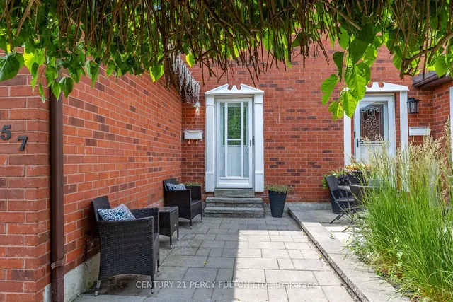 557 Cobblehill Dr, Oshawa 4