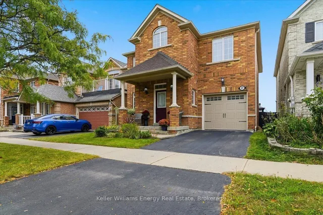 27 Dent St, Ajax 2