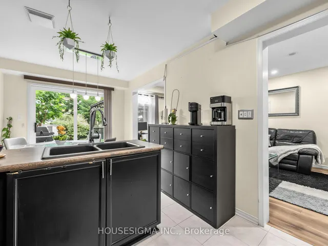 554 Aldershot Dr, Oshawa 3