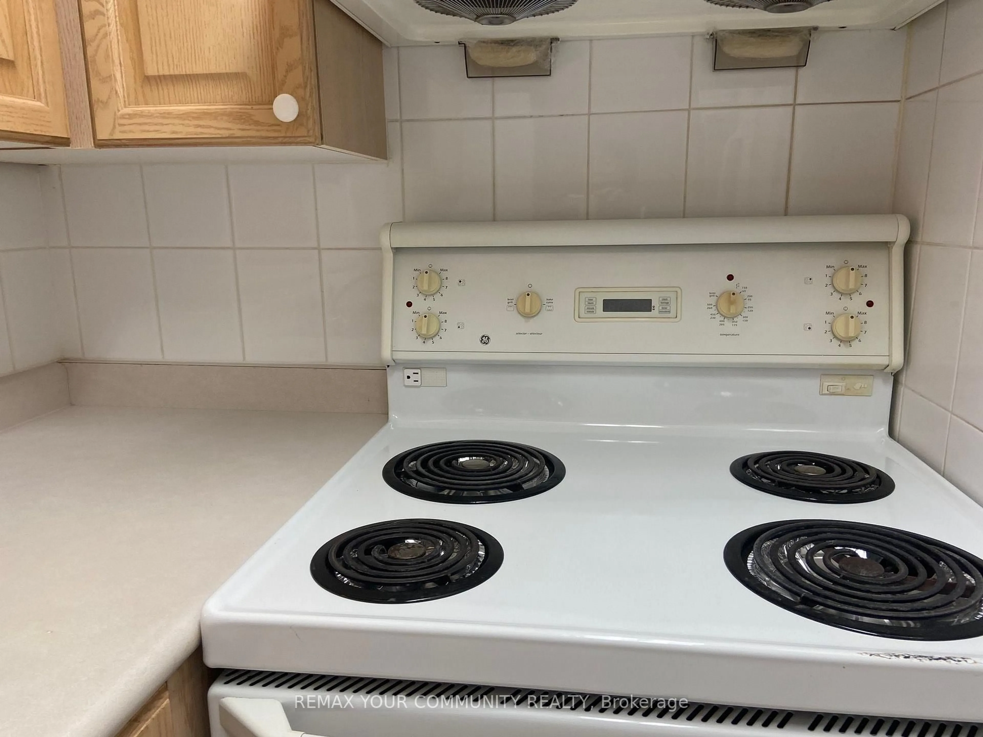 trreb/IMG-E13849554_4ccb3c46-1068-4647-b480-393449578e24-l.jpg