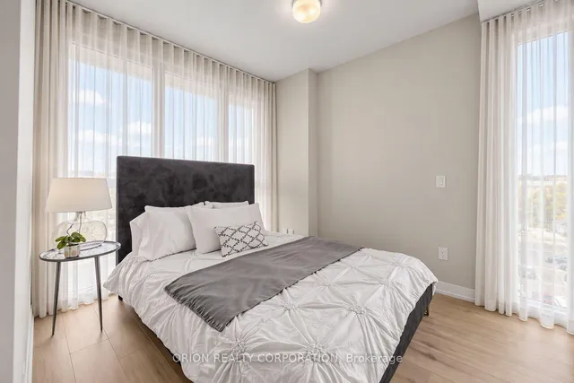 201 Brock St #441, Whitby 3