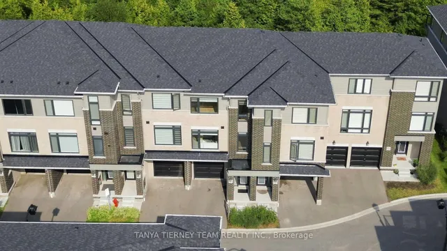 53 Emmas Way, Whitby 3