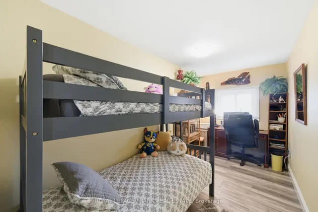 342 Fralicks Beach Rd, Scugog 4