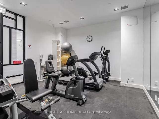 1630 Queen St #211, Toronto 2