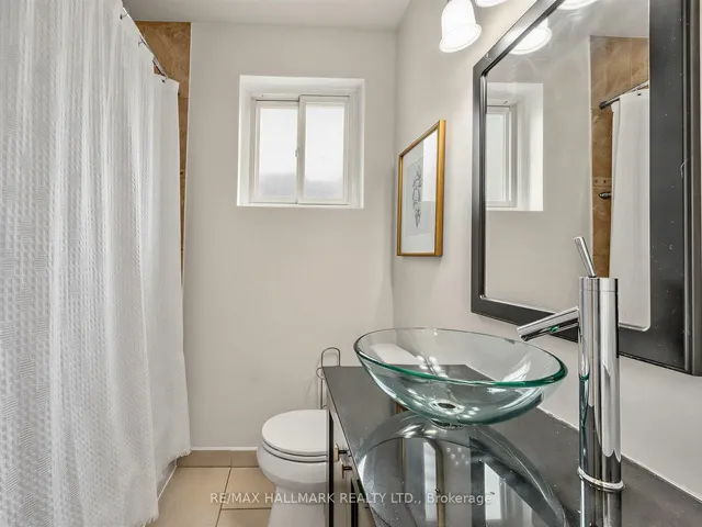 16 Avis Cres, Toronto