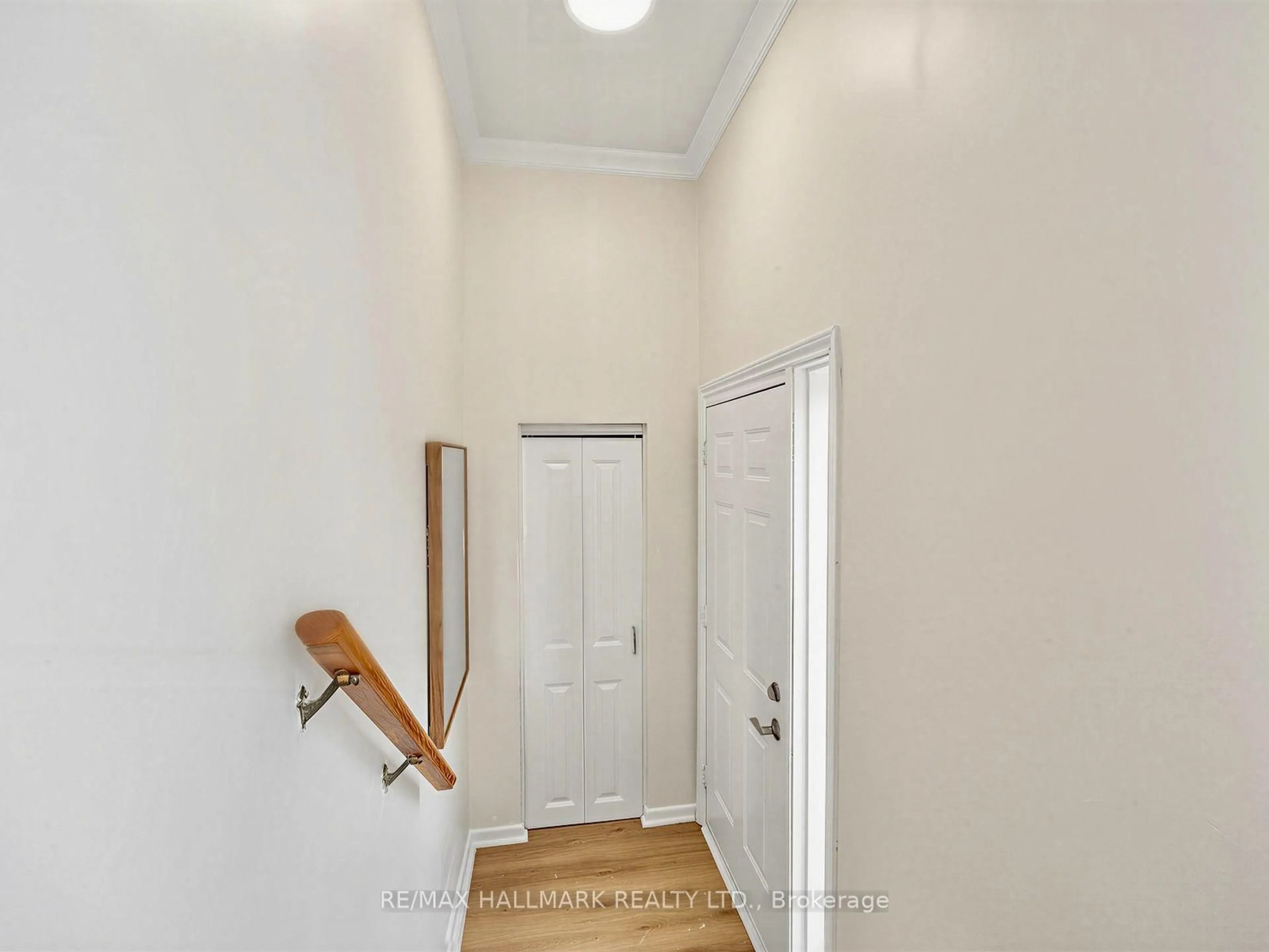 trreb/IMG-E13852248_5e20a6fb-6736-4b03-9122-6880435065d4-l.jpg