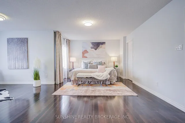 23 Parsborough Crt, Toronto 4