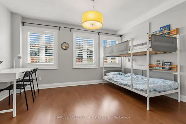 18 Sargent Lane, Toronto 5