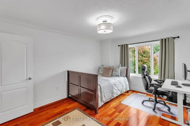 32 Armitage Cres, Ajax 2