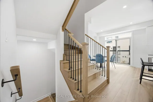 138 Danielle Moore Circ, Toronto 5