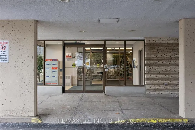 120 Elgin St #102, Oshawa 3