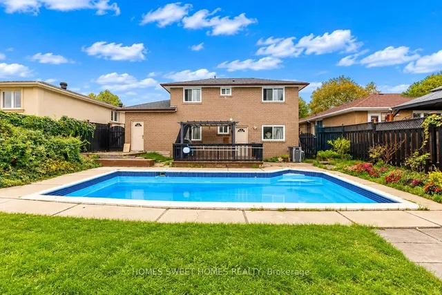 99 Amberjack Blvd, Toronto 2