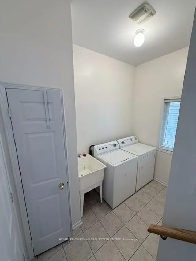35 Linnell St, Ajax 3