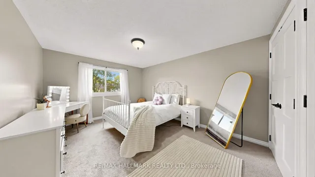 55 Bentonwood Cres, Whitby 3