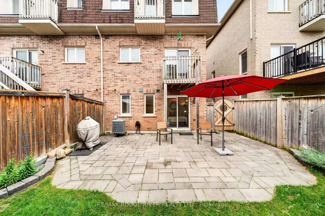 1594 Brandy Crt, Pickering 2