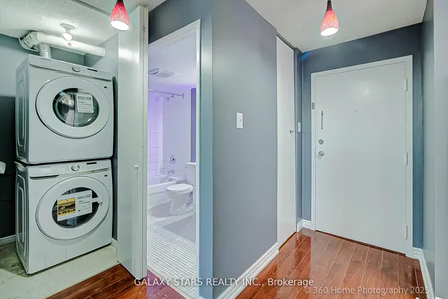10 Tapscott Rd #304, Toronto 2