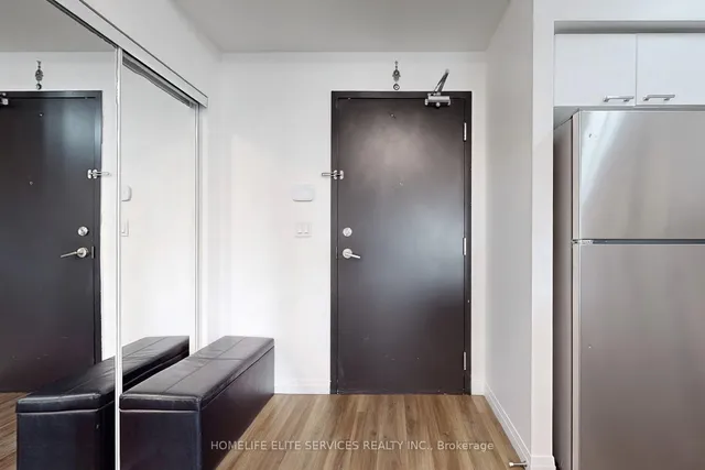2152 Lawrence Ave #210, Toronto 5