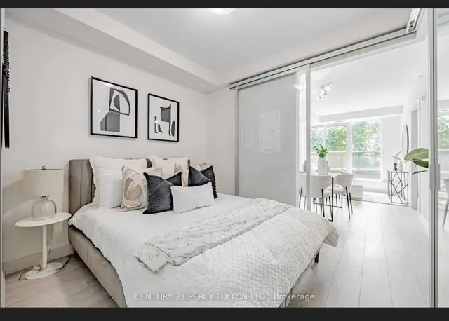 90 Glen Everest Rd #318, Toronto 5