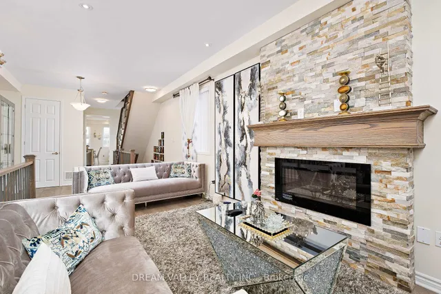88 Jolly Way, Toronto 3