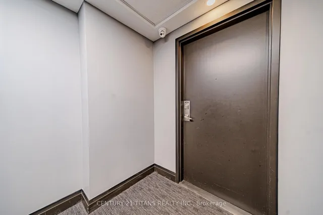 1 Falaise Rd #424, Toronto 5