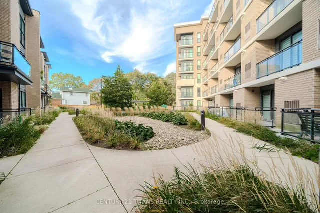 1 Falaise Rd #424, Toronto 2