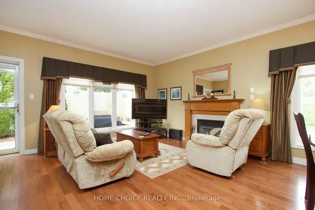 8 Hinkley Tr, Clarington 3