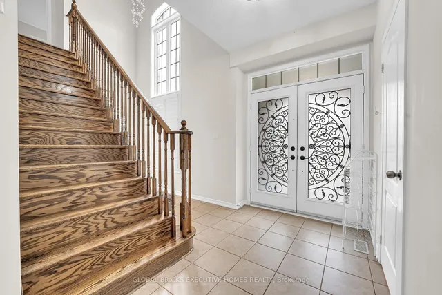 1534 Scenic Lane Dr, Pickering 3
