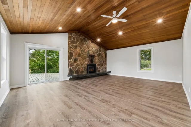 5290 Old Brock Rd, Pickering 2