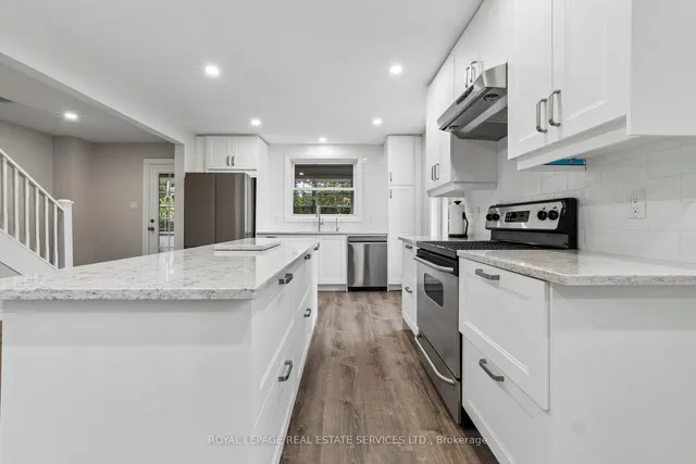 5290 Old Brock Rd, Pickering 4