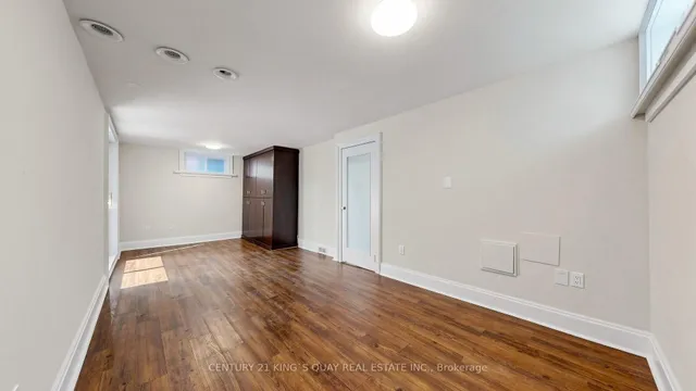 17 Kecala Rd, Toronto 3