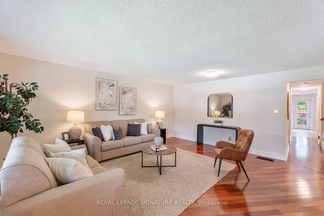 234 Rouge Hills Dr, Toronto 5