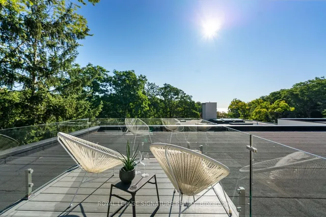 8 Fallingbrook Wood, Toronto 5